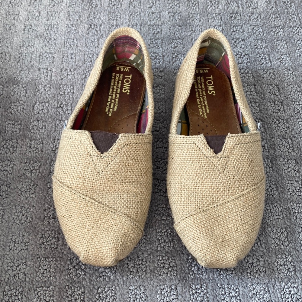 Toms burlap flats